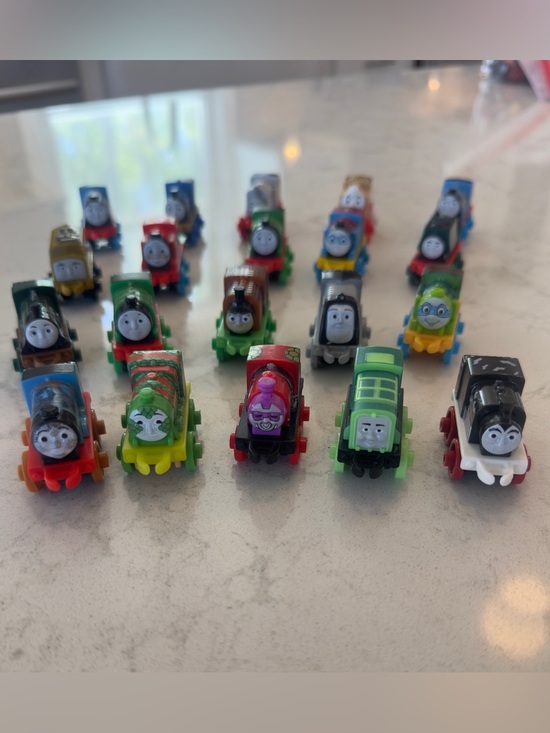 Thomas & Friends Other - Thomas The Tank Engine Train & Friends Minis Micro Mini Trains Lot Of 20